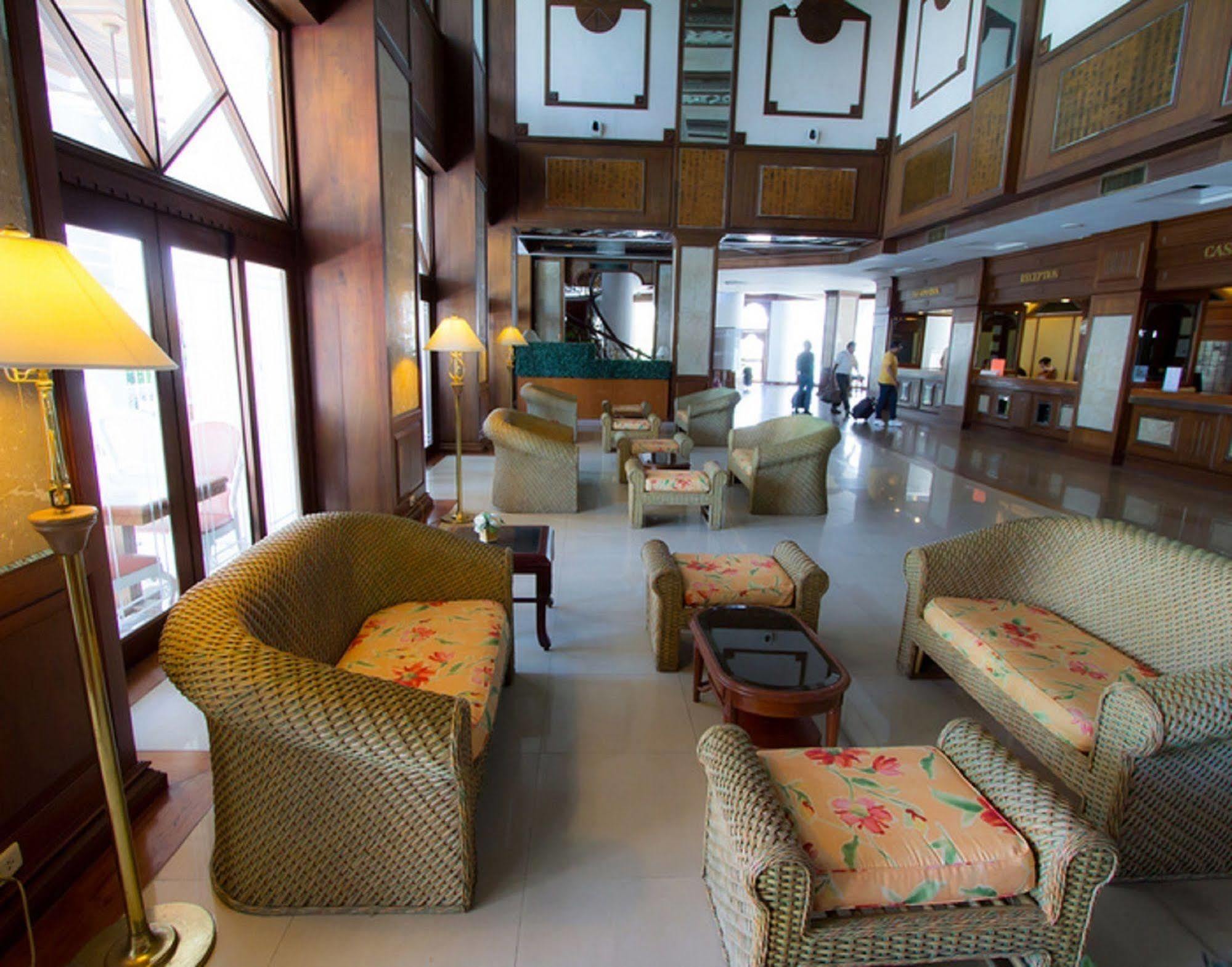 Grand Sole Pattaya Beach Hotel ภายนอก รูปภาพ